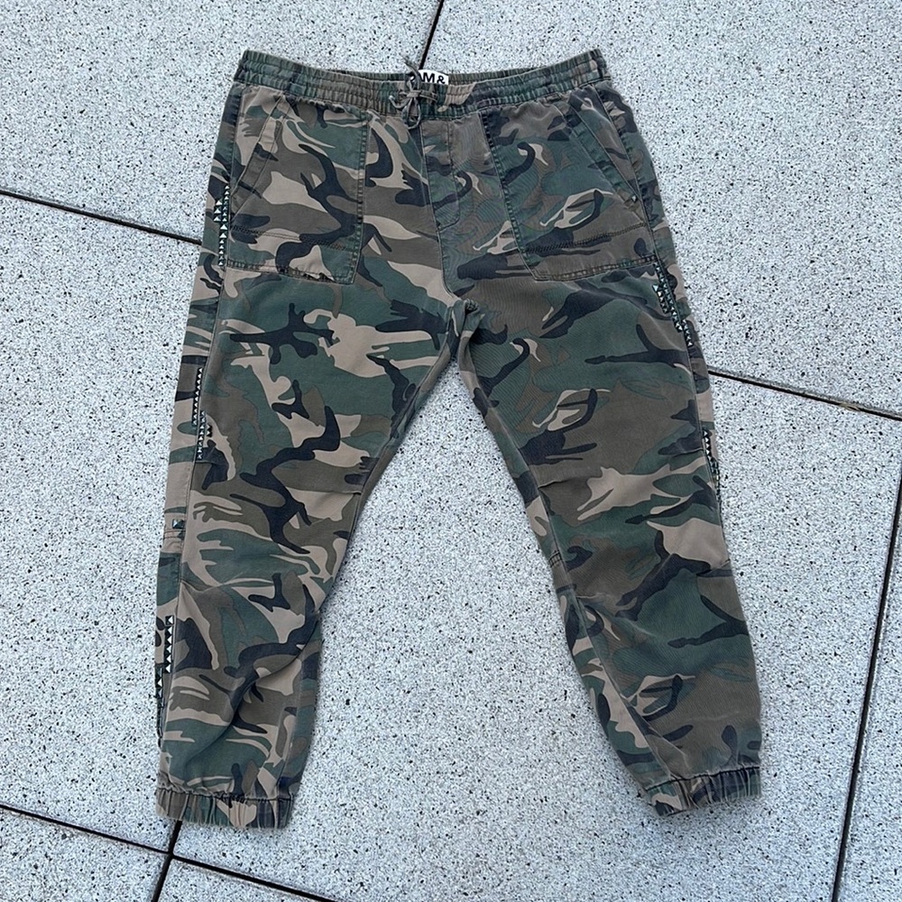 Pam & Gela Camo pants, Medium